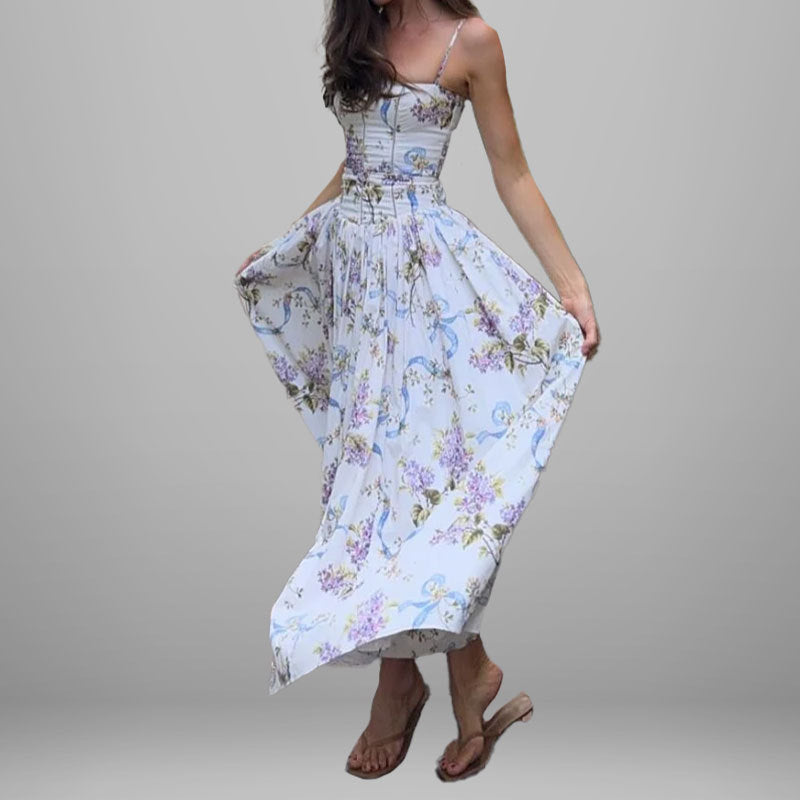 Elegant, Flowy Slip Dress With A Chic Print