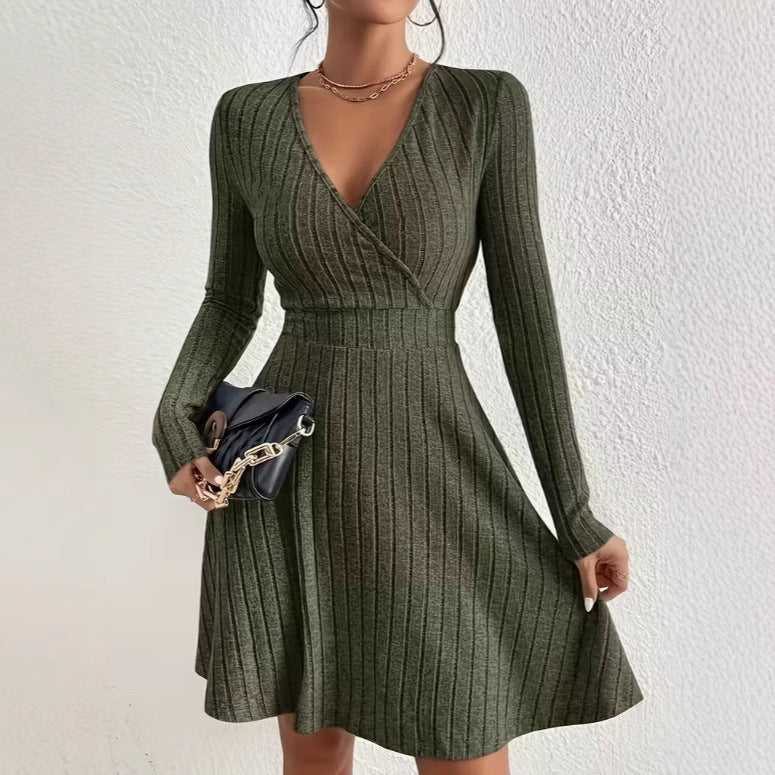 Elegant Long-sleeved Solid-color V-neck Waist-cinching Dress