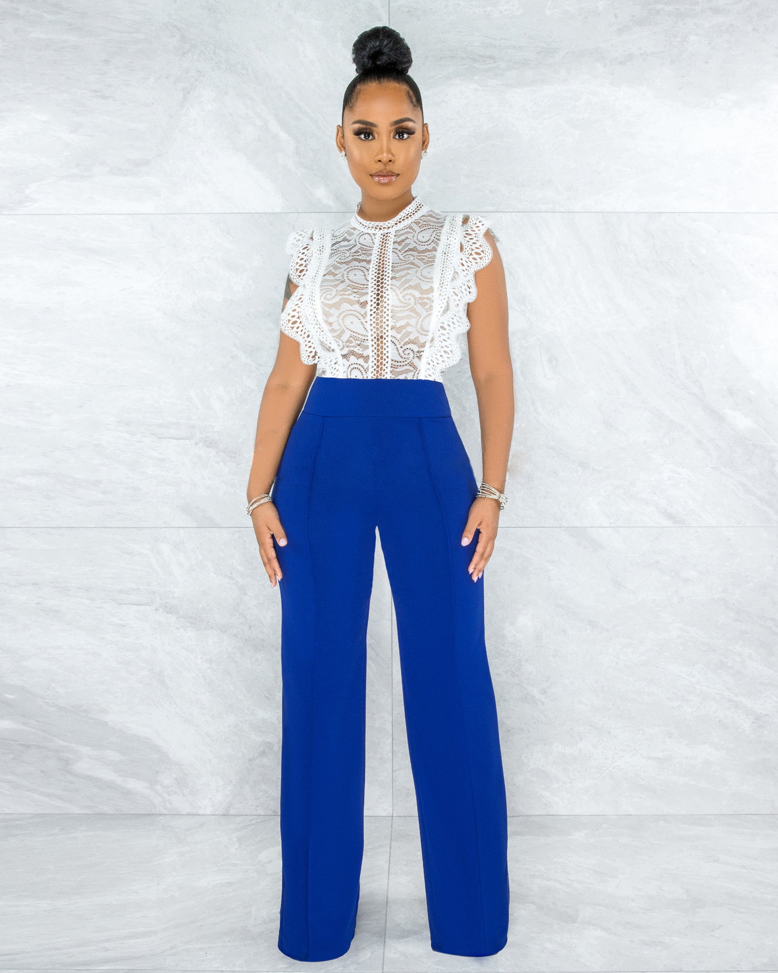 Fashionable Straight-leg Pants With A Back Zipper